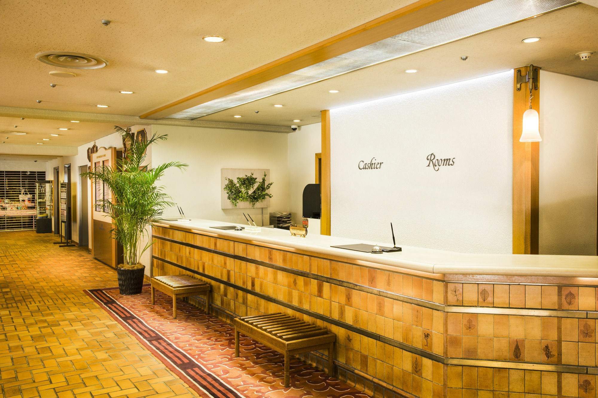 Hotel Senri Hankyu Osaka 4*